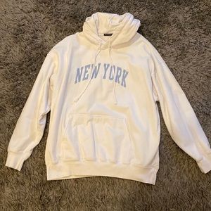 Brandy Melville New York Hoodie NEVER WORN